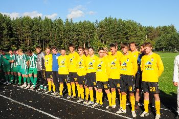 VU futbolo rinktinė po varžybų su Vilniaus