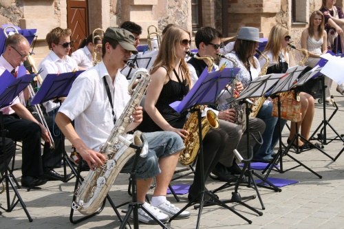 Koncertuoja Karoliniškių muzikos mokyklos bigbendas „Junior Jazz Band“. Autorė: rasa Kregždaitė
