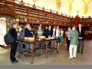 Konferencijos dalyviai senojo salamankos universiteto bibliotekoje, įkurtoje 1254 m. Nuotr. iš autorės archyvo