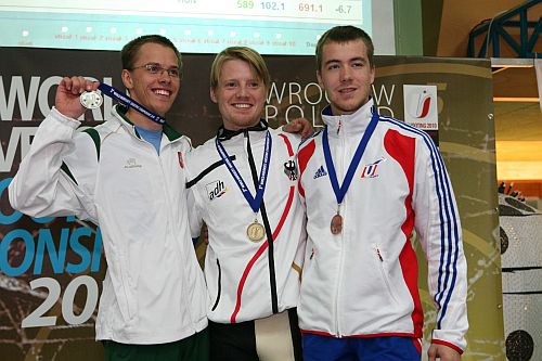 K. Girulis (pirmas iš kairės) džiaugėsi pelnytu sidabro medaliu, SSC archyvo nuotr.