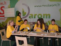 Skelbiama „DAROM 2011“ savanorių atranka.