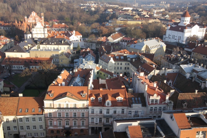 Nuo Šv.Jonų bažnyčios varpinės, aukščiausio senamiesčio pastato, atsivers nepakartojama sostinės panorama. Romo Viechnicko nuotr.
