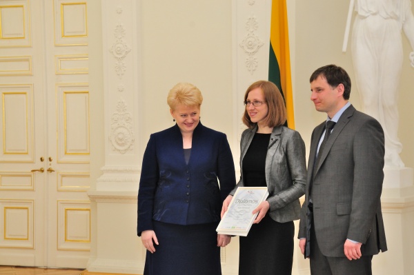 Geriausių humanitarinių ir socialinių mokslų sričių disertacijų kategorijoje buvo apdovanota VU savo disertaciją parengusi filologė Eglė Žilinskaitė. V.Naujiko nuotr.