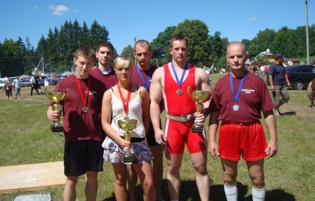 Varžybose net tris Lietuvos rekordus pasiekė R. Cijūnėlio treniruojami universiteto studentai. SSC archyvo nuotr.