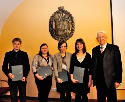 Šiais metais Kanados lietuvių fondo Eileen ir Vincent Kadis vardines stipendijas gavo 4 Vilniaus universiteto studentai. V. Naujiko nuotr.