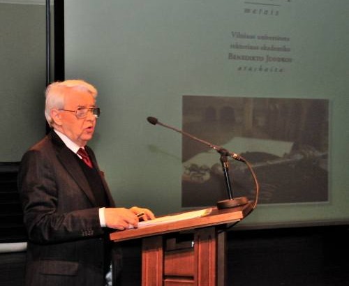 Rektorius prof. Benediktas Juodka universiteto bendruomenei pristatė tradicinę metinę ataskaitą. V. Naujiko nuotr.