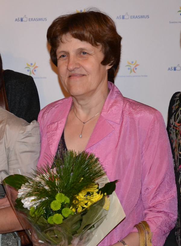 VU prof. V. Dagienė apdovanota už aktyvią veiklą Erasmus programoje. I. Vitėnaitės nuotr.