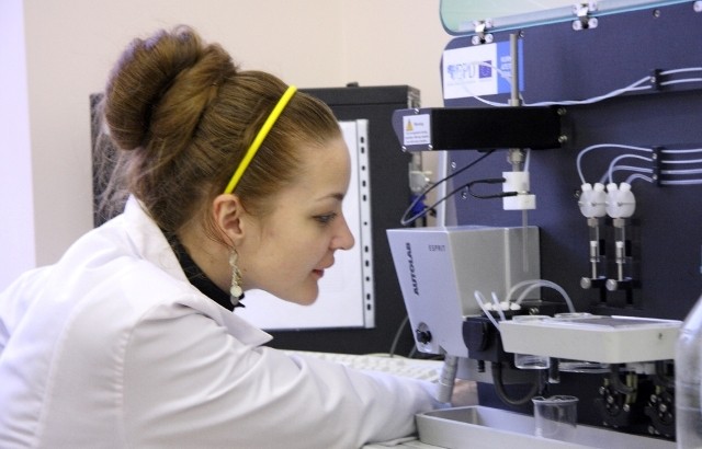 Bendra pirmakursių studijoms 2013 m. skiriama suma sudarys 29,4 mln. litų. Chemijos fakulteto archyvo nuotr.