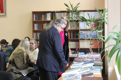 Knygos yra didelė dovana Filologijos fakultetui, rusų filologijos studentams. P.Lavrinec nuotr.