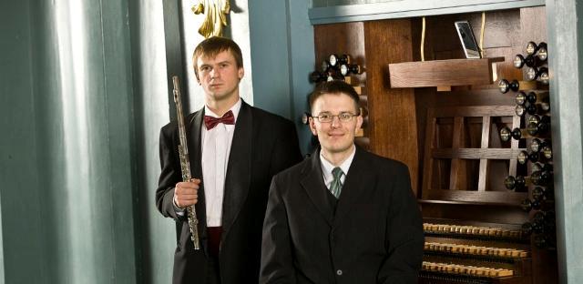 Giedrius Gelgotas (fleita) ir Vidas Pinkevičius (vargonai) - koncerte „Čiurlionio pėdomis“. Organizatorių nuotr.