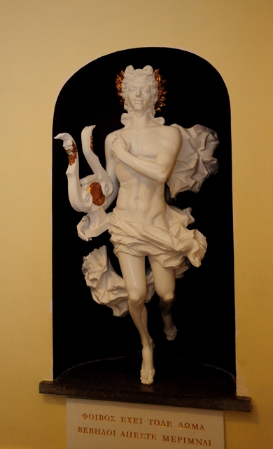 Apolono skulptūrą sukūrė jaunas skulptorius Marius Zavadskis. V. Naujiko nuotr.