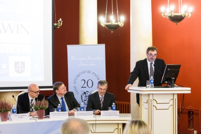 Vilniaus universiteto Teisės fakulteto Viešosios teisės katedra organizavo nacionalinę konferenciją „Konstitucionalizmas ir supranacionalizmas“. E. Kurausko nuotr.