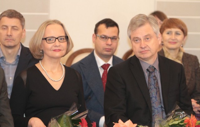 Profesorė Jolanta Gelumbeckaitė ir profesorius Jonas Žmuidzinas bendradarbiauja su Vilniaus universitetu. V. Jadzgevičiaus nuotr.