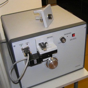Radiacijos lauko kontrolės prietaisas, pagrįstas efektu, kuris atrastas Vilniaus universitete, įdiegtas CERN'e. J. V. Vaitkaus nuotrauka