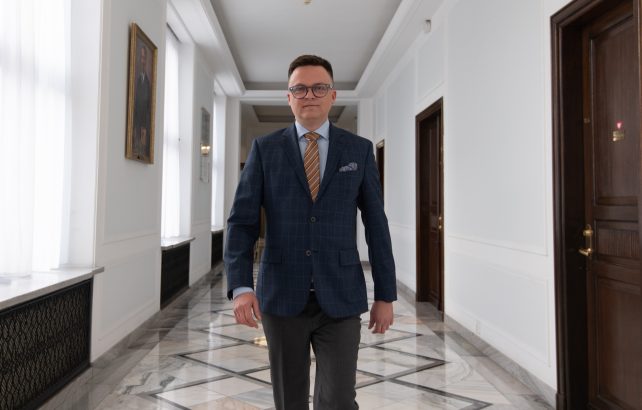 Marszałek Sejmu RP Szymon Hołownia odwiedzi Uniwersytet Wileński i spotka się ze studentami